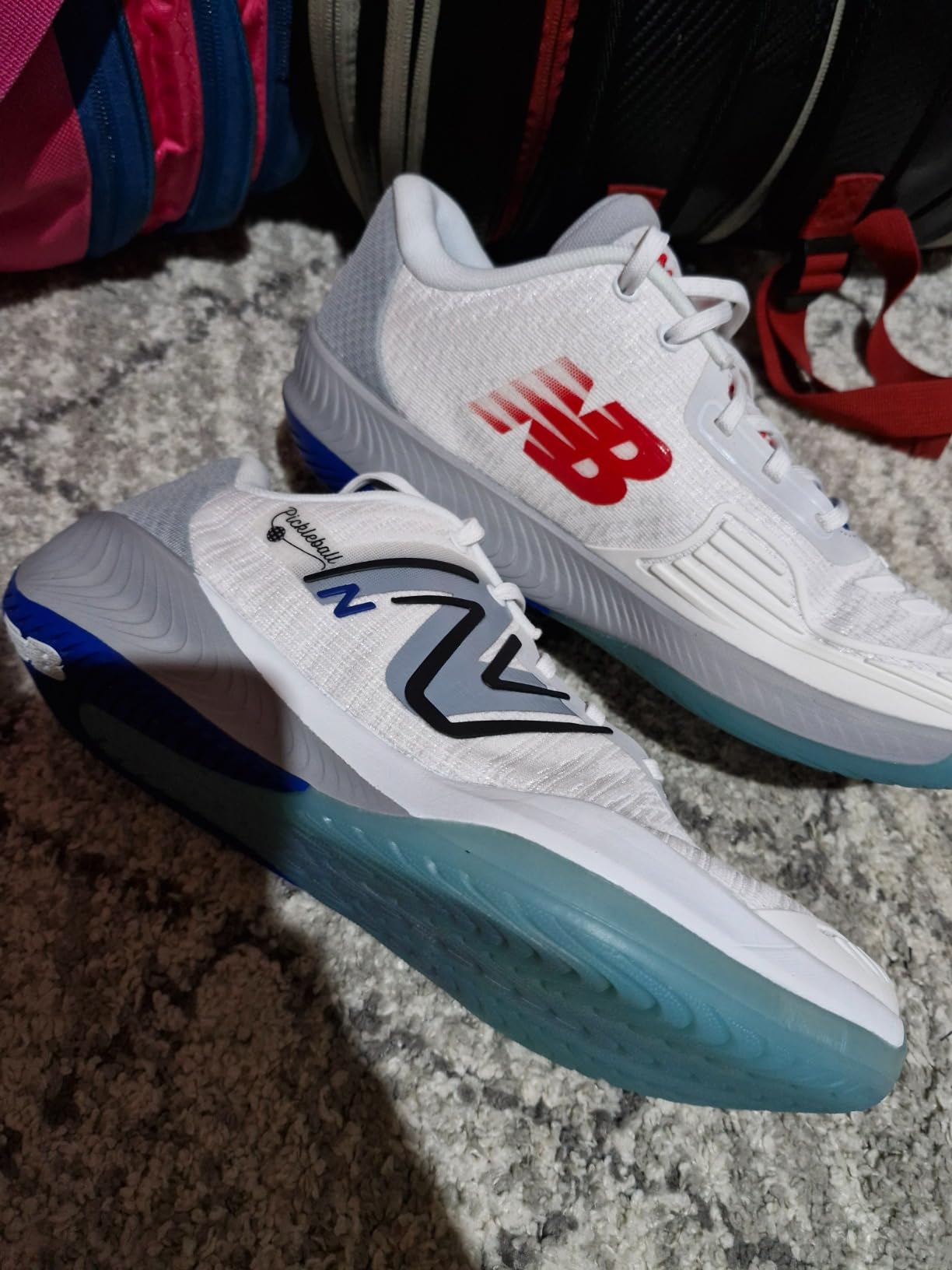 New Balance 996 V5 side profile showing FuelCell midsole and lateral support features