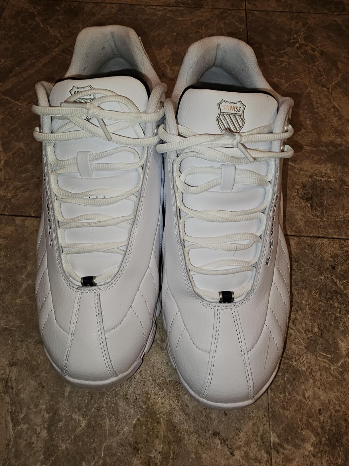 Chi tiết chất liệu da và fabric K-Swiss ST329 CMF