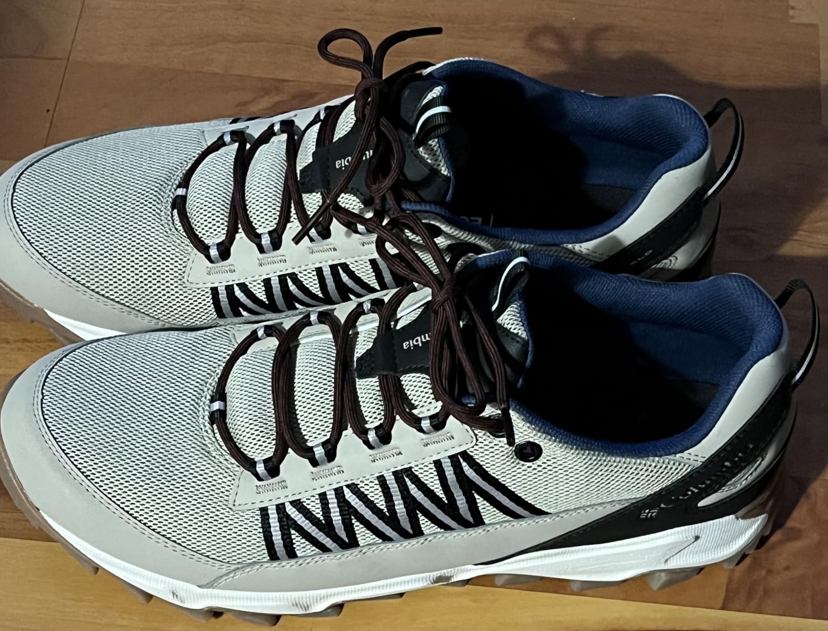 Columbia Flow Fremont side profile showing TECHLITE midsole and OMNI-GRIP outsole pattern