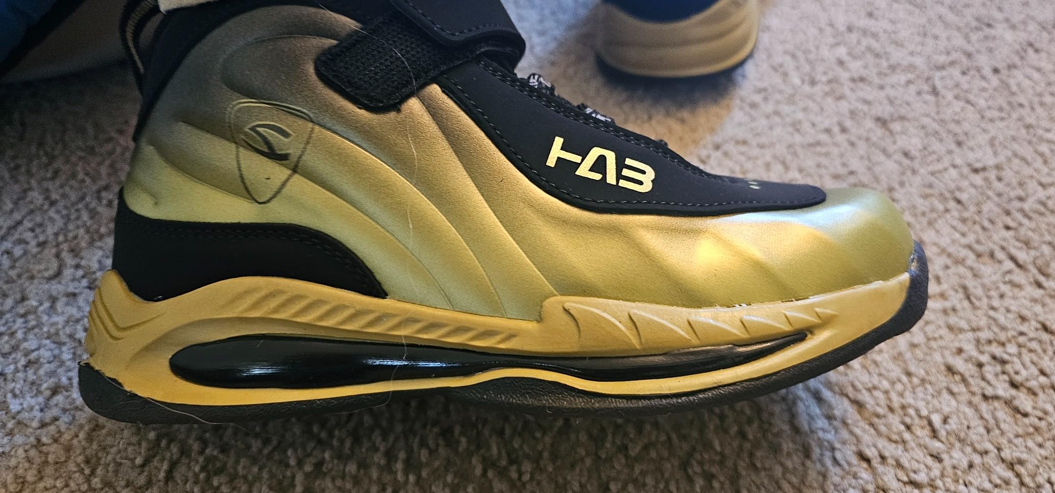 LackBlue kids sneakers showing gold colorway option and overall build quality