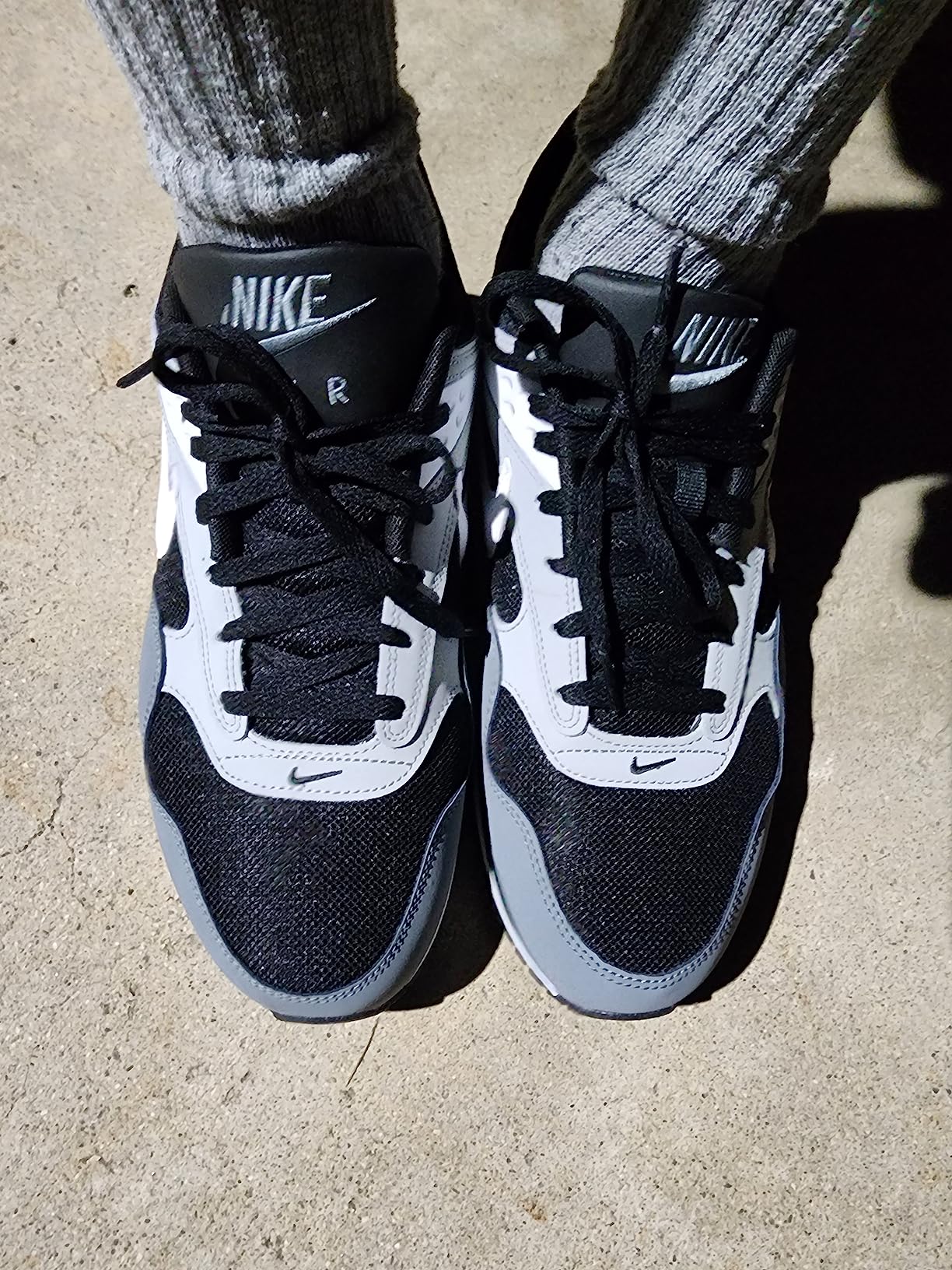 Test Nike Air Max Correlate trong điều kiện thời tiết Việt Nam