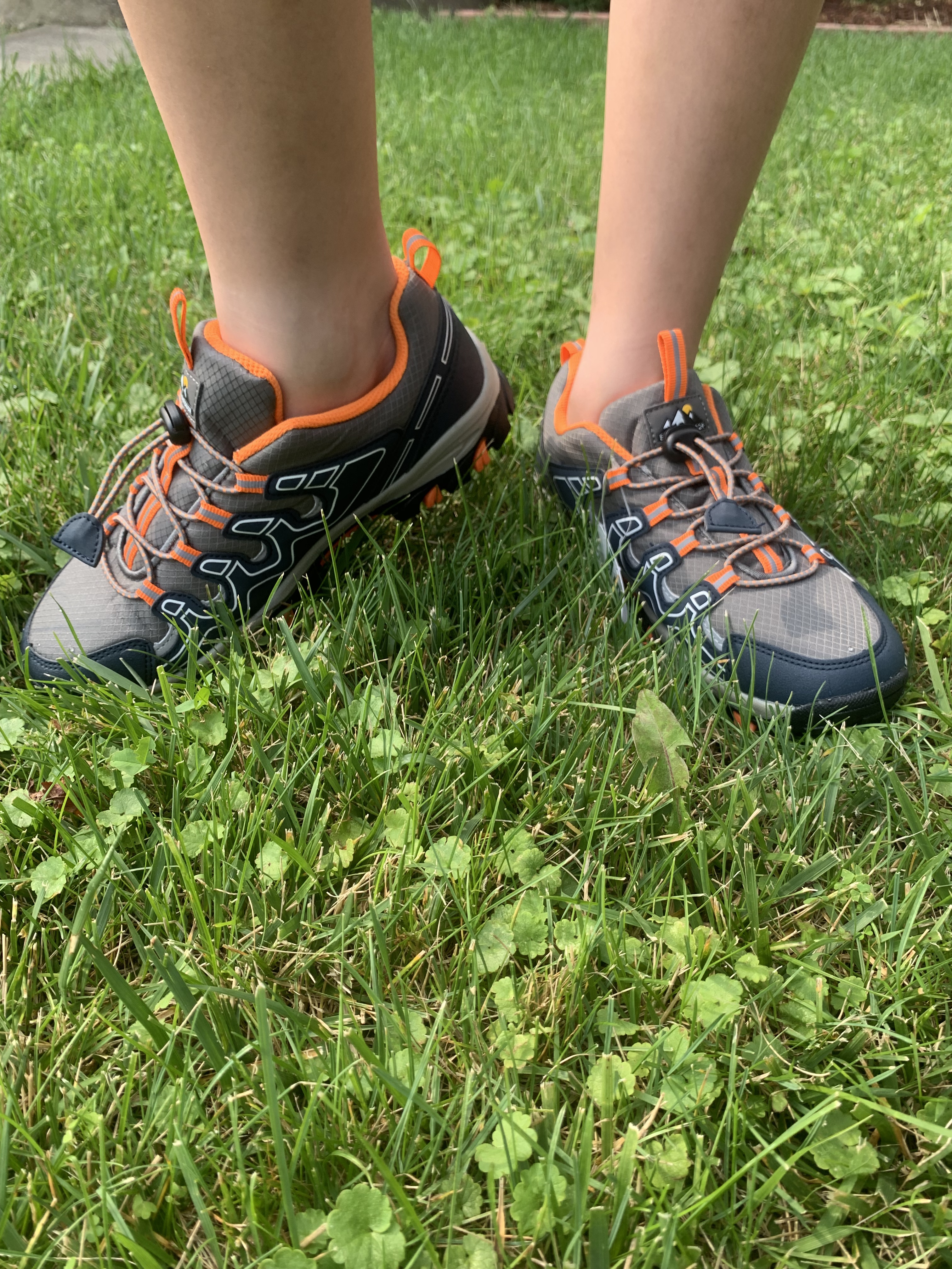 EGGSEED boys girls hiking trail shoes in grayish green showing bungee lacing system and outdoor design
