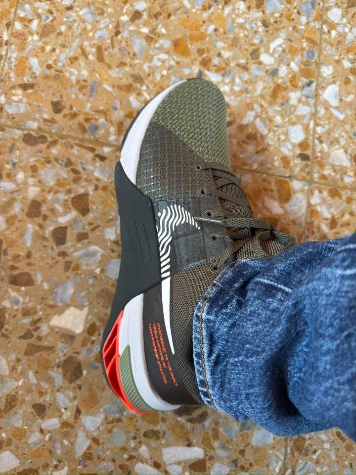 Nike Metcon 8 showing detailed lacing system and mesh upper design with synthetic overlays