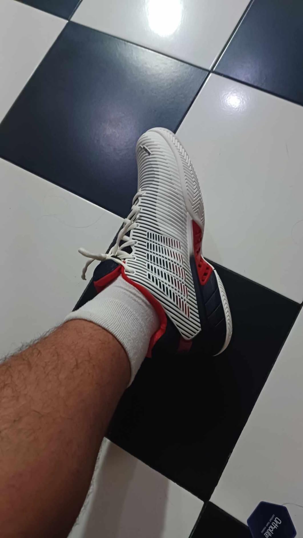 K-Swiss Hypercourt Express 2 tennis shoes showing outsole tread pattern and wear resistance technology