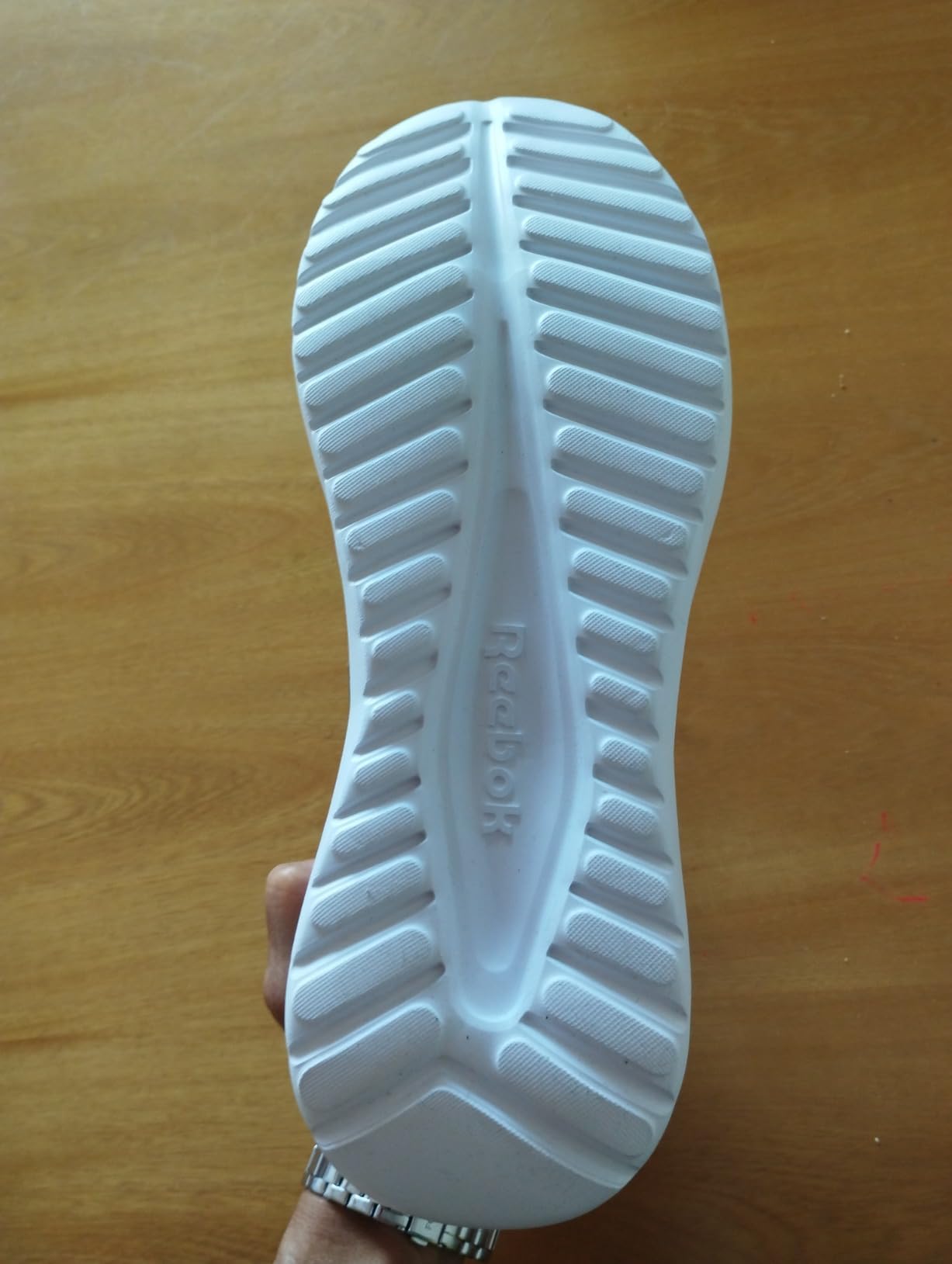 Reebok Energen Lux technical design features showing lightweight upper and durable EVA midsole construction