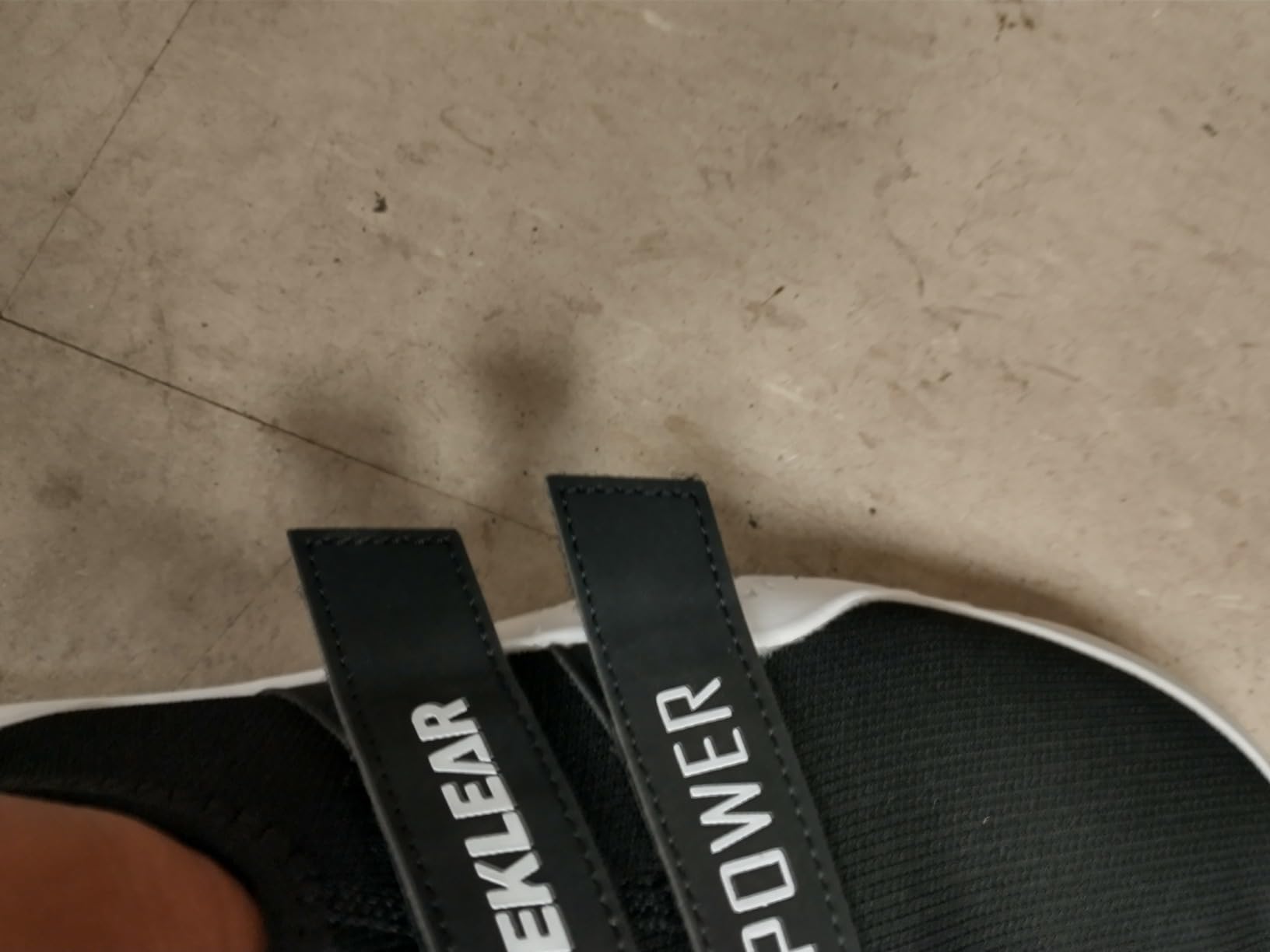 MANUEKLEAR deadlift shoes rubber sole pattern showing grip texture