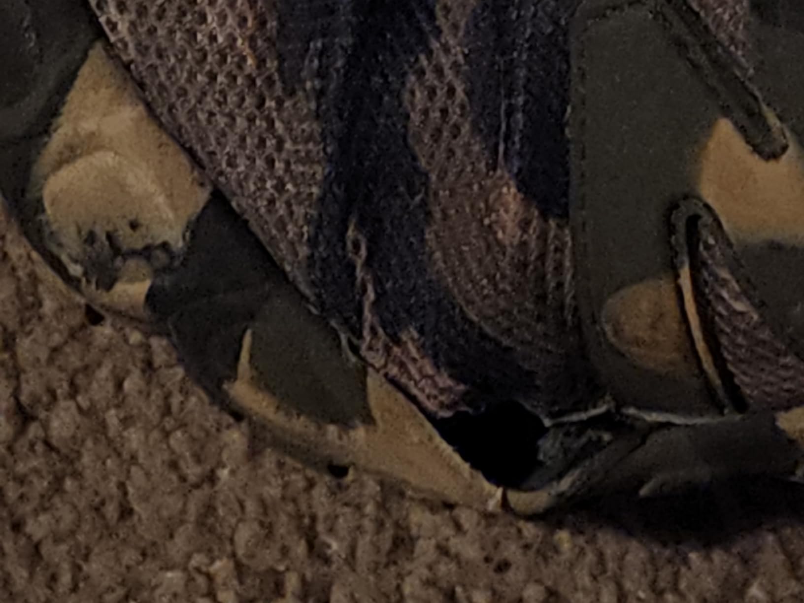 Weweya barefoot shoes marketing claims verification showing actual vs promised features