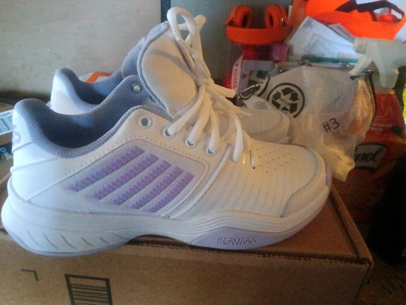 K-Swiss Court Express tennis shoe side profile showing cushioning and support features