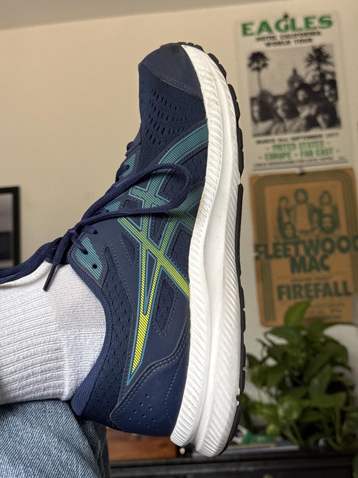 ASICS Men's Gel-Contend 8 running shoes showing main design and colorway