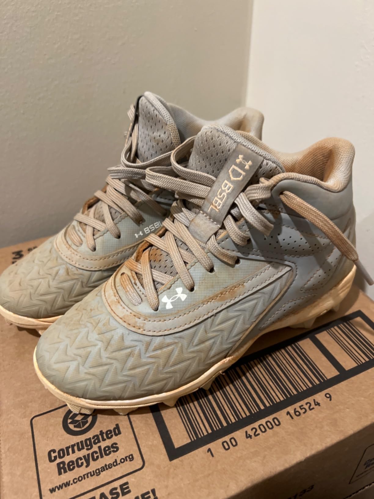 Under Armour Leadoff Mid baseball cleats showing durability after season of youth baseball games and practices