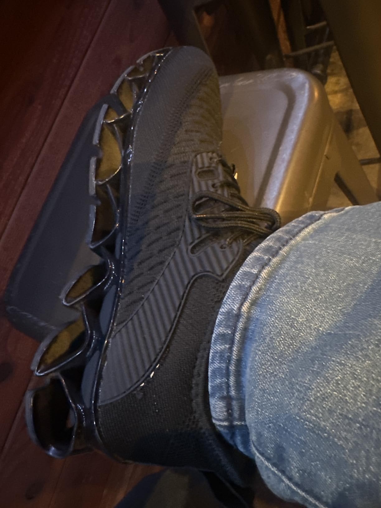 Marketing claims verification showing Chopben shoe construction details
