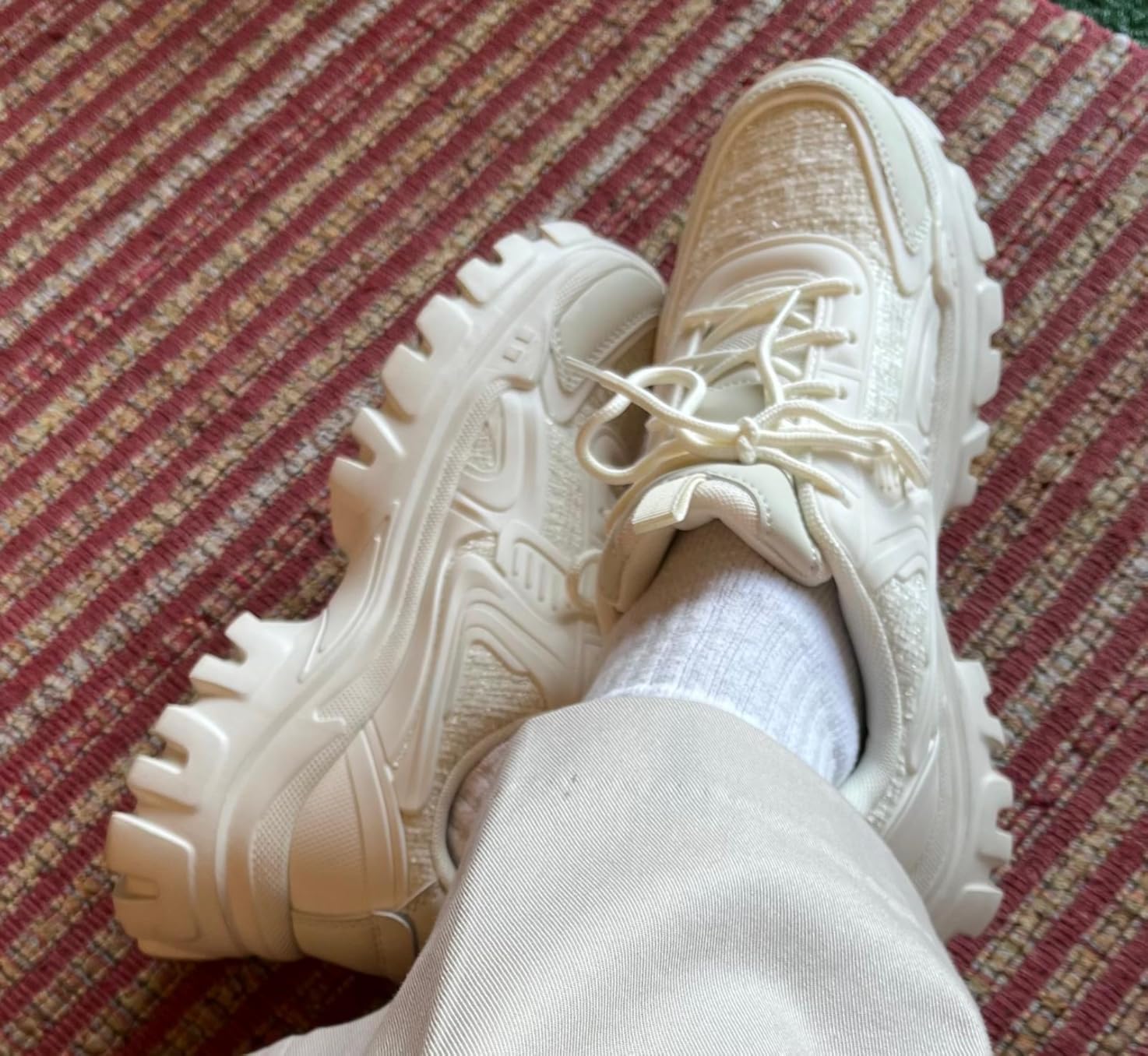 DREAM PAIRS Maeve sneakers lifestyle shot showing daily versatility