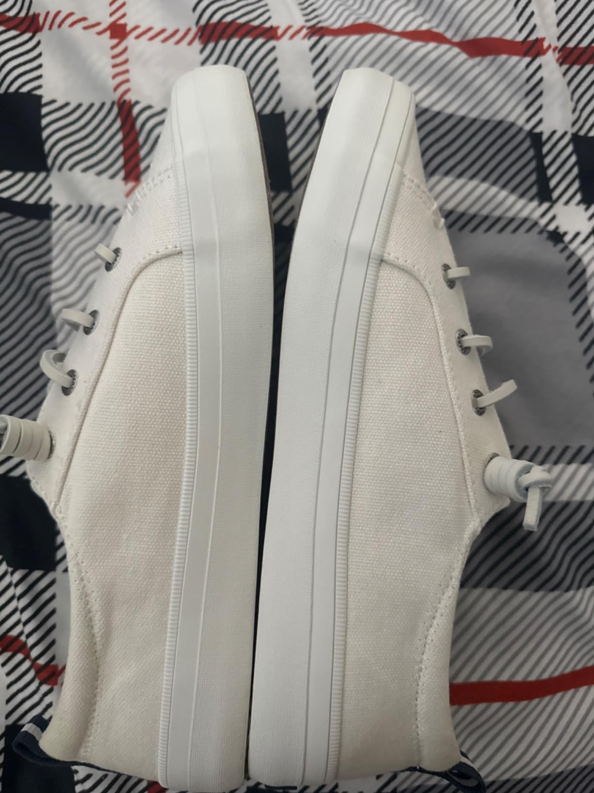 Multiple colorways of Sperry Crest Vibe showing variety of available options