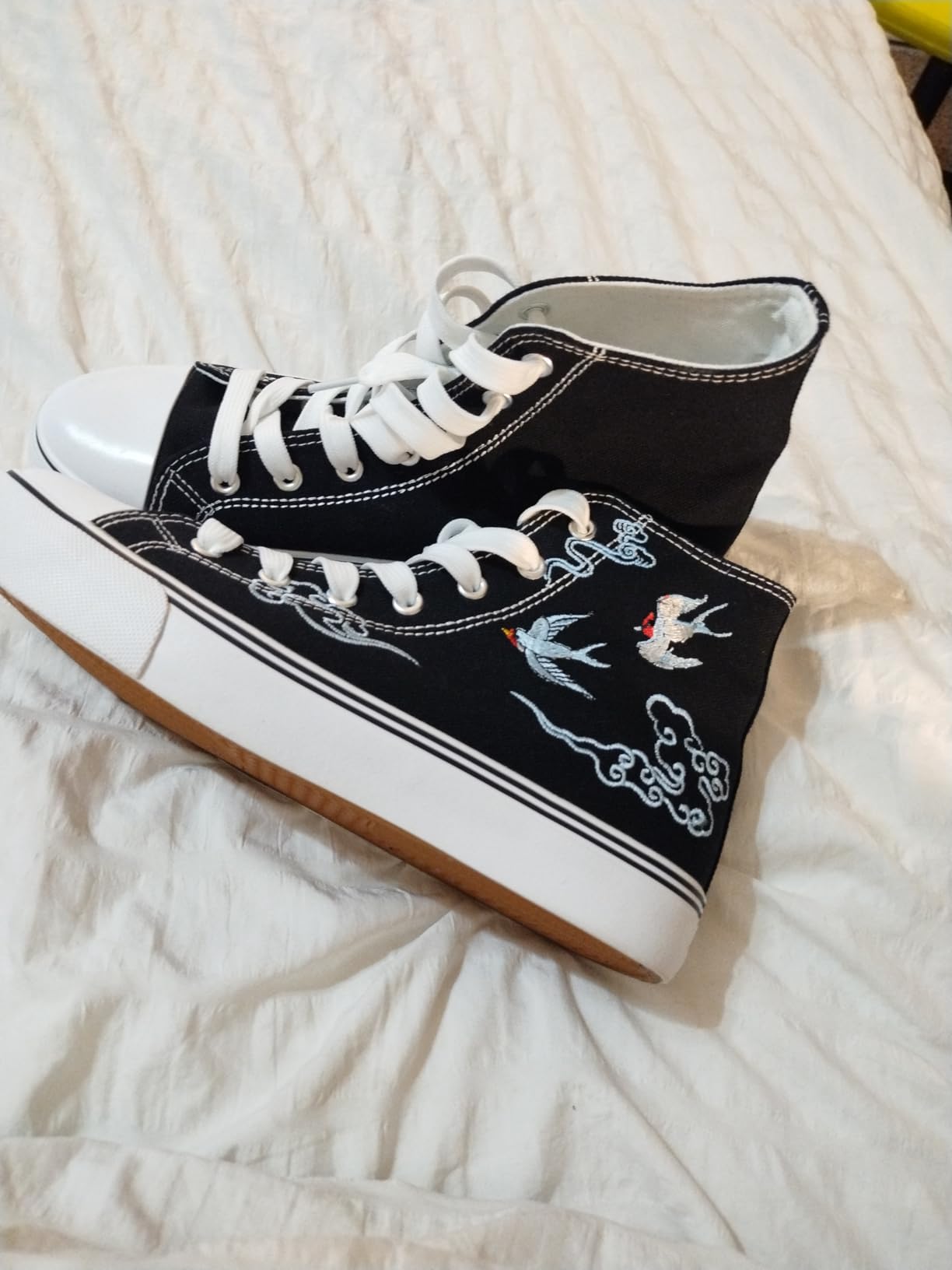 Full styling view of kufeiti canvas sneakers showing complete outfit coordination