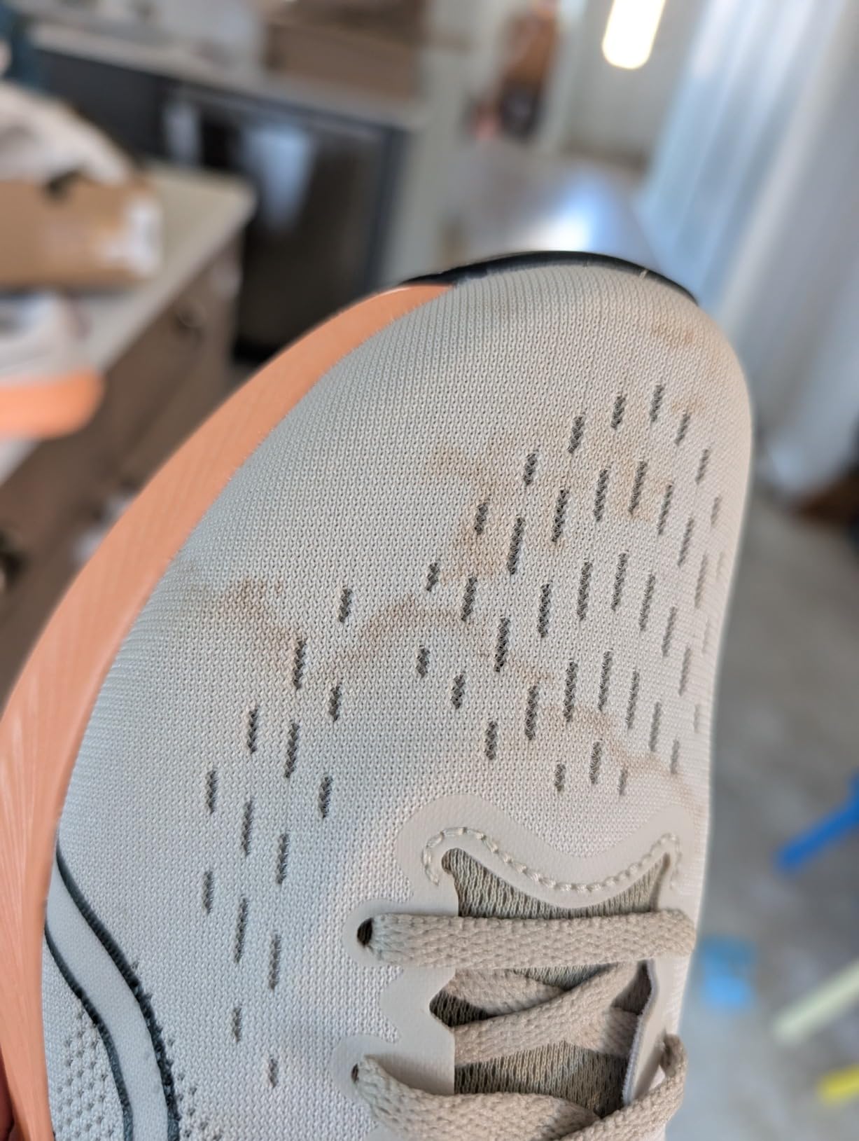 ASICS Gel-Excite 10 community feedback showing multiple user experiences and color options