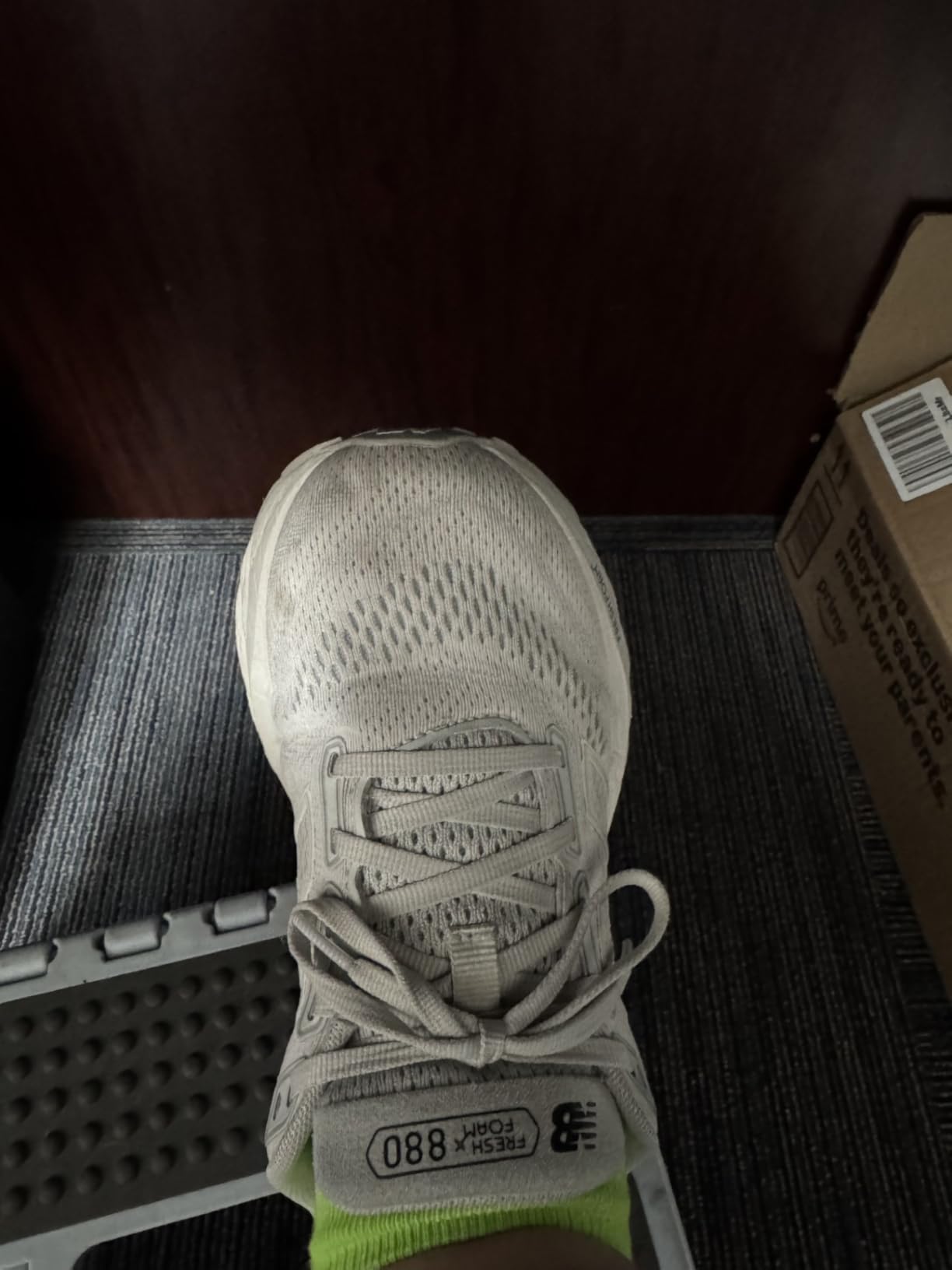 New Balance 880 V14 showing wide toe box design and comfortable fit for extended wear