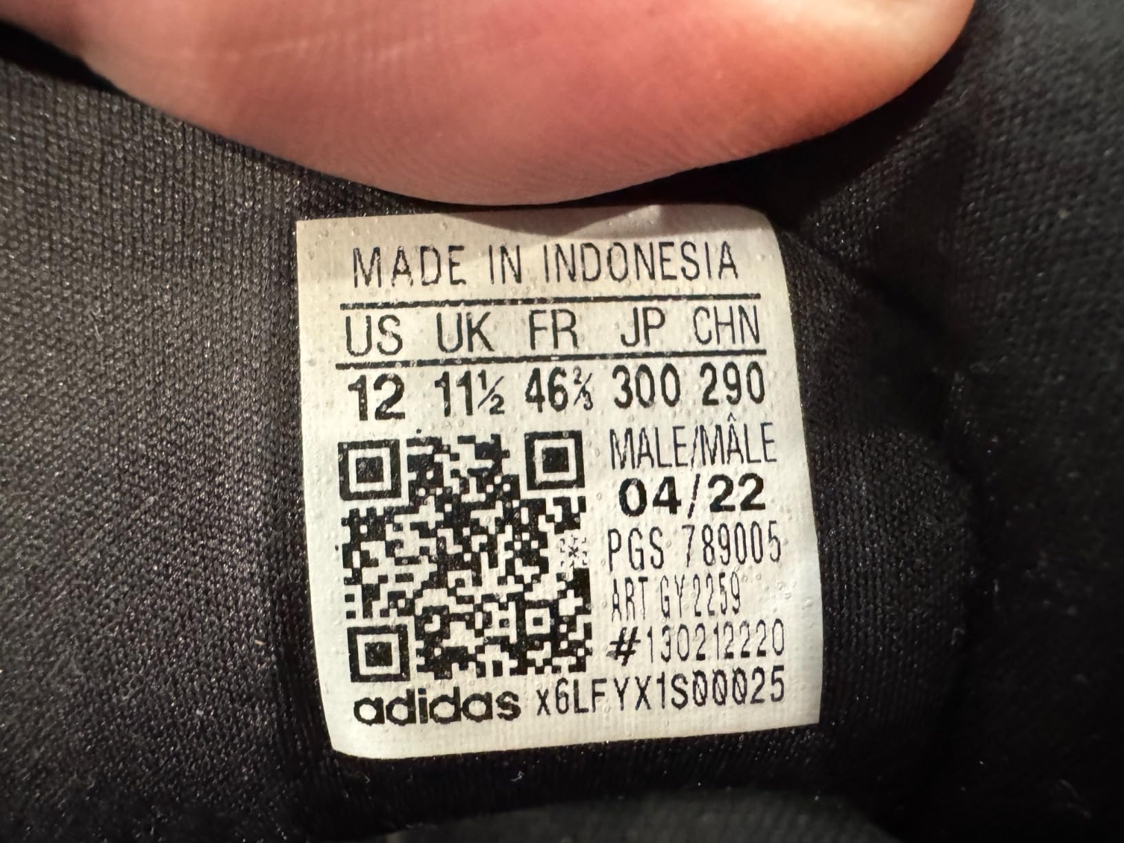 Adidas Questar sole showing Bounce cushioning technology and rubber outsole pattern
