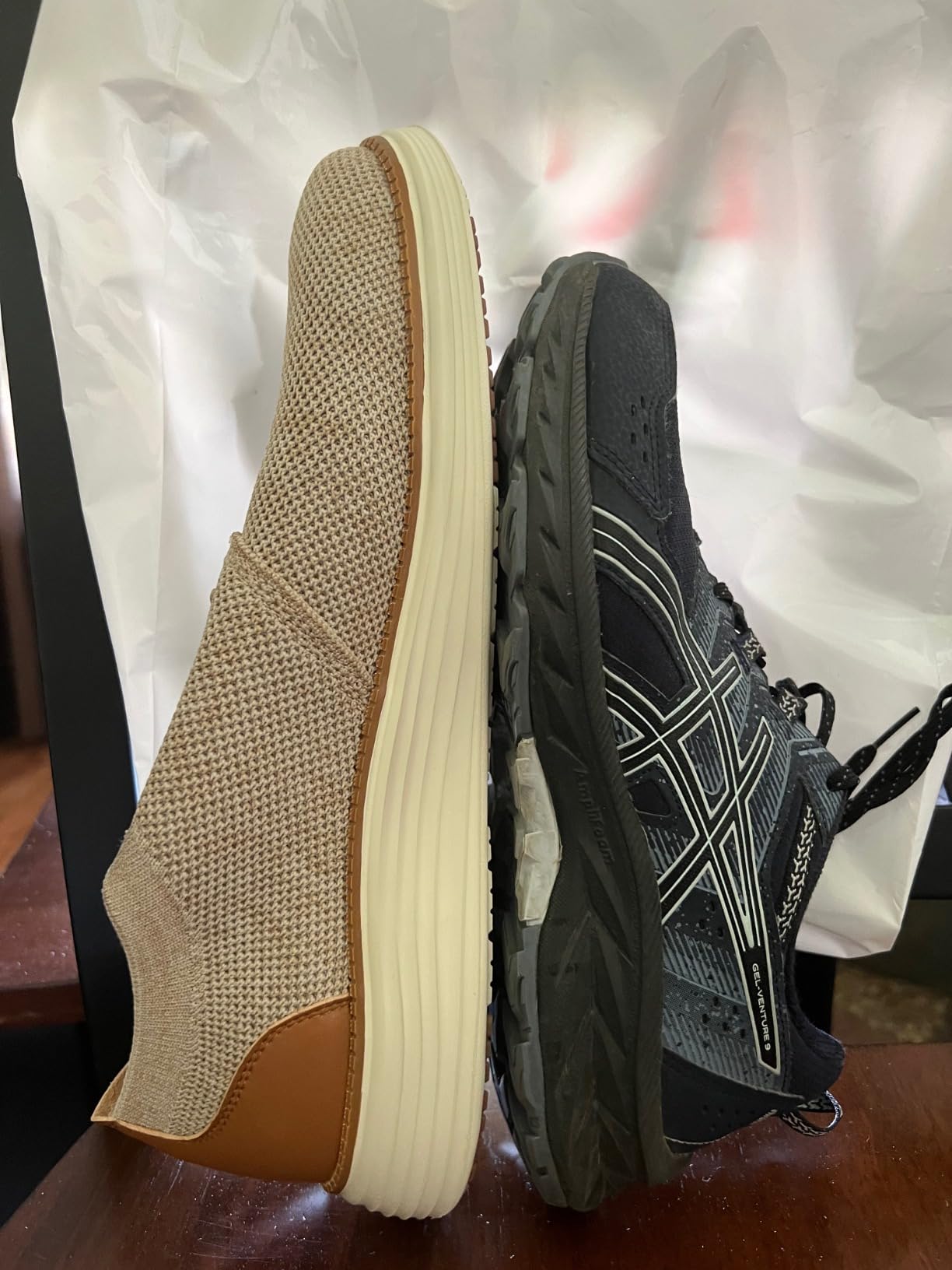 VILOCY sneakers being worn showing size comparison and fit on foot