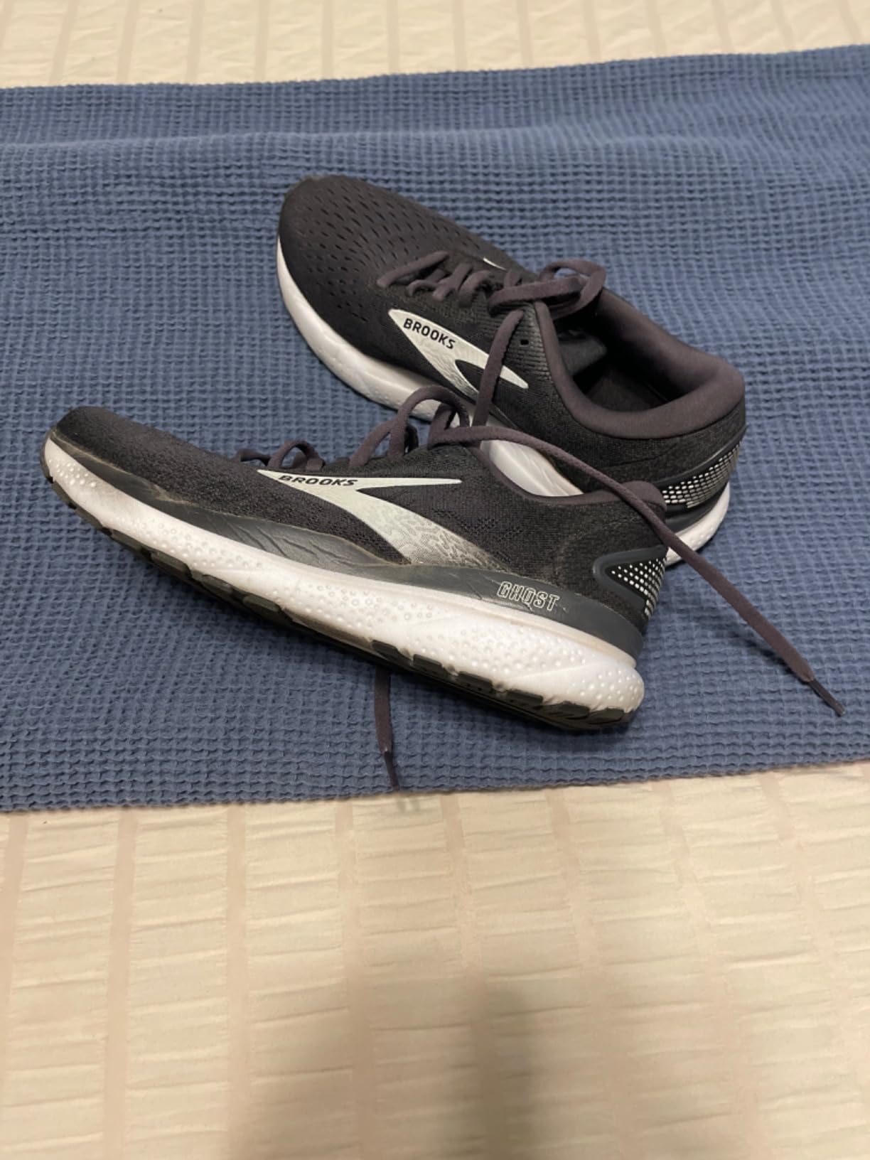 Brooks Ghost 16 durability test results showing outsole wear pattern after extensive running