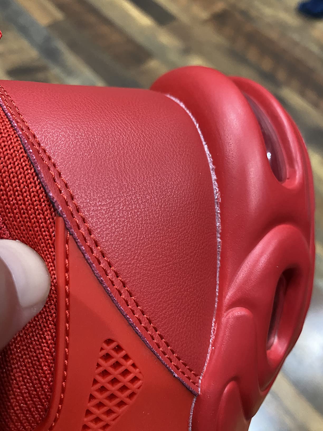Men's athletic sneakers product marketing vs actual performance comparison