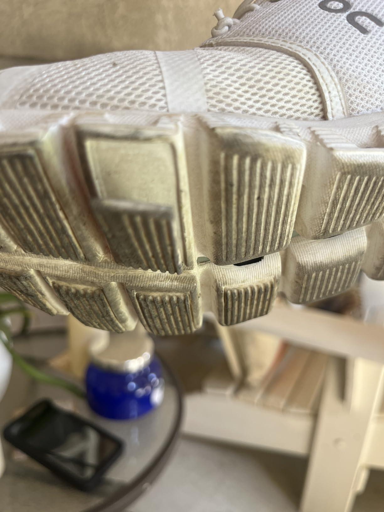 Example of sole separation issues reported by users