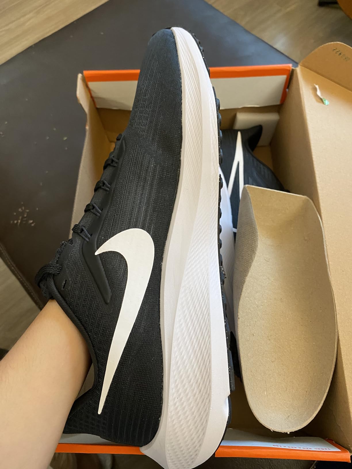 Close-up of Nike Pegasus 39 engineered mesh upper and Flywire lacing system