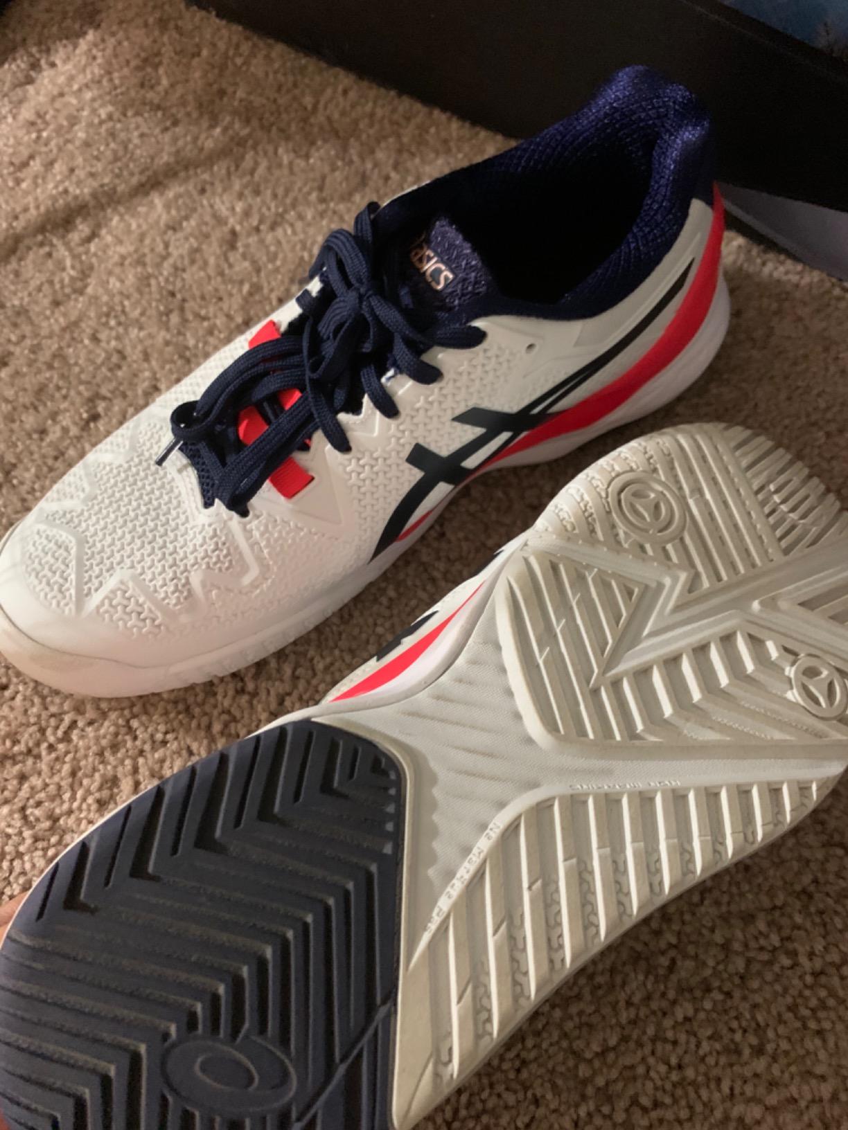 Sole view of ASICS Gel-Resolution 8 showing AHAR Plus rubber compound and traction pattern design
