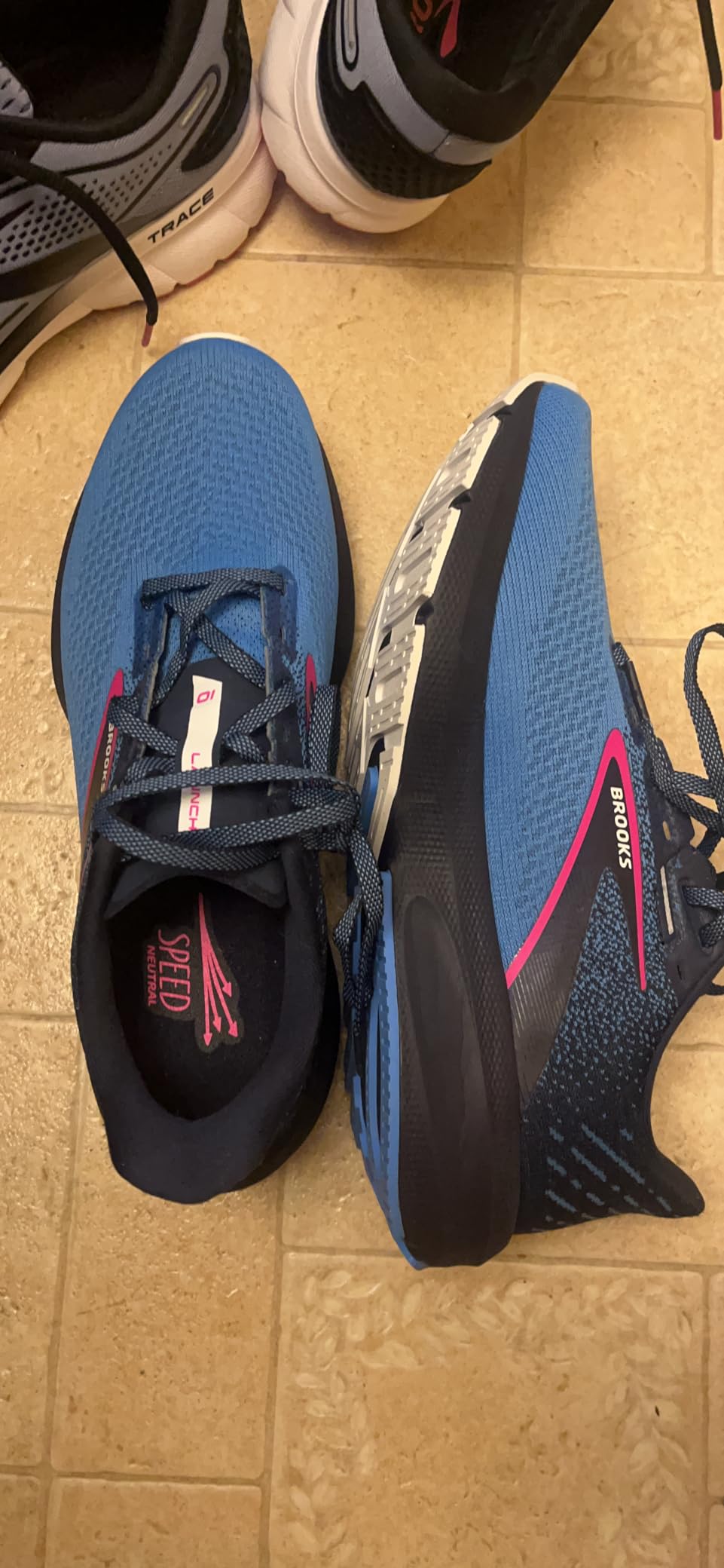 Brooks Launch 10 overall design showing colorway options and athletic styling