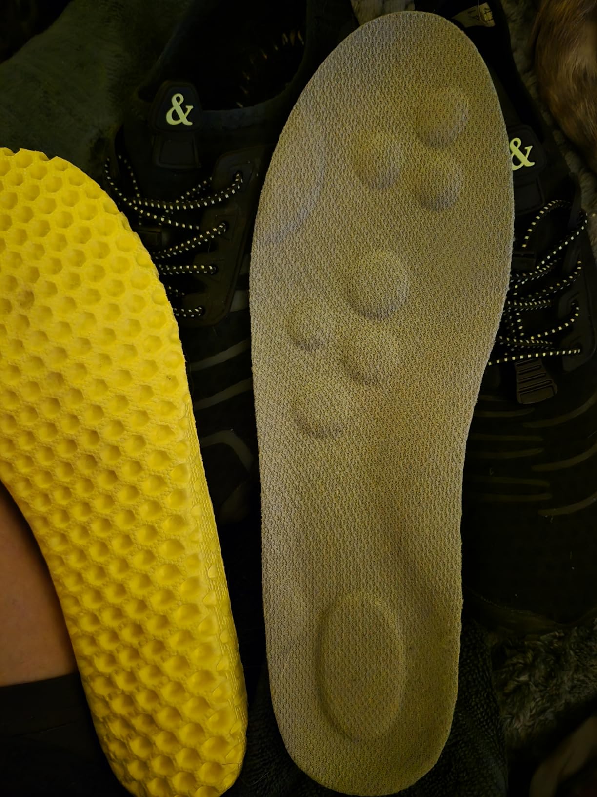 Side view showing flexible mesh construction and heel area design