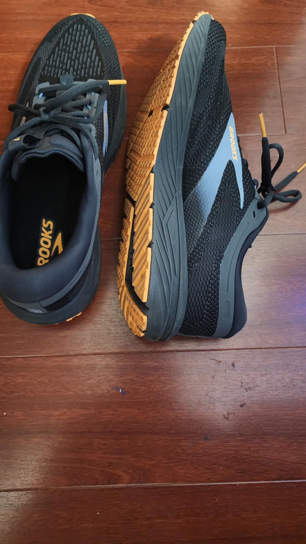 Brooks Revel 7 comprehensive view showing overall design and performance features