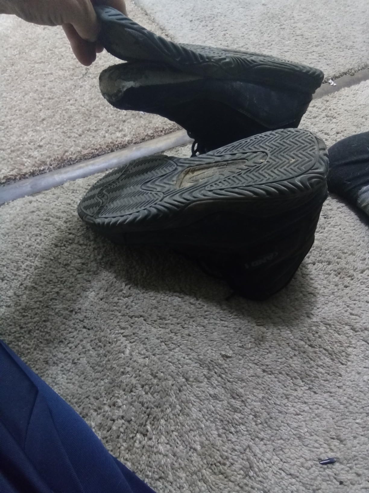 AND1 Pulse 2.0 basketball shoes comparison showing marketing claims versus actual performance