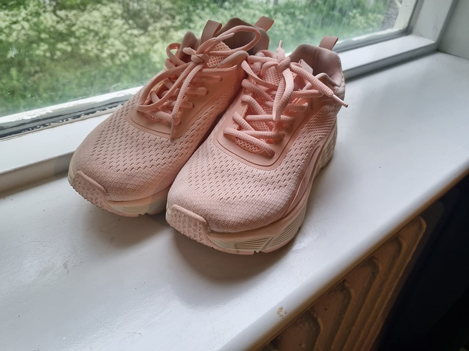 TSIODFO women's sneakers final review showing overall design and construction quality