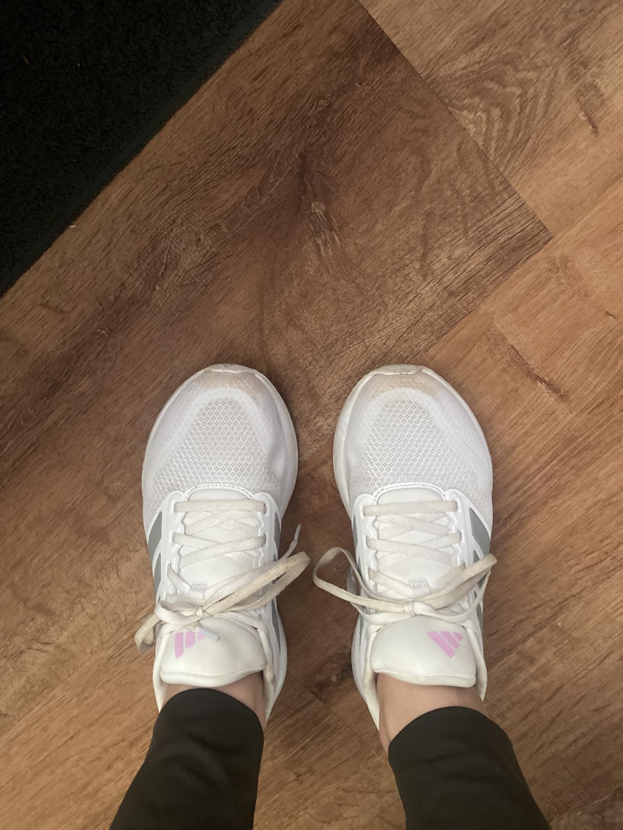 Adidas Run Falcon 5 traction pattern and outsole showing rubber compound and grip design