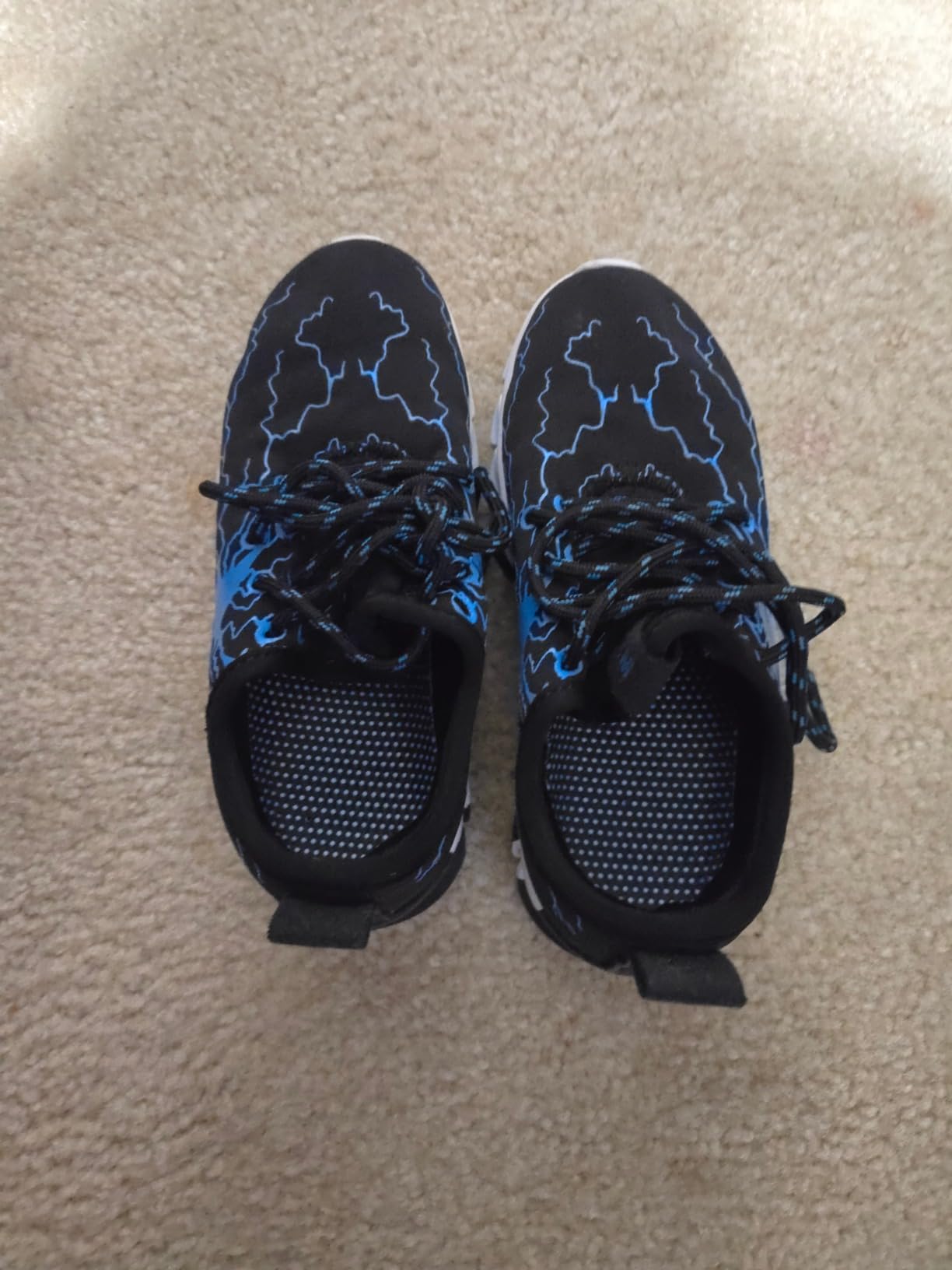 YTRXM Boys Running Sneakers playground testing kids wearing athletic shoes outdoor activities