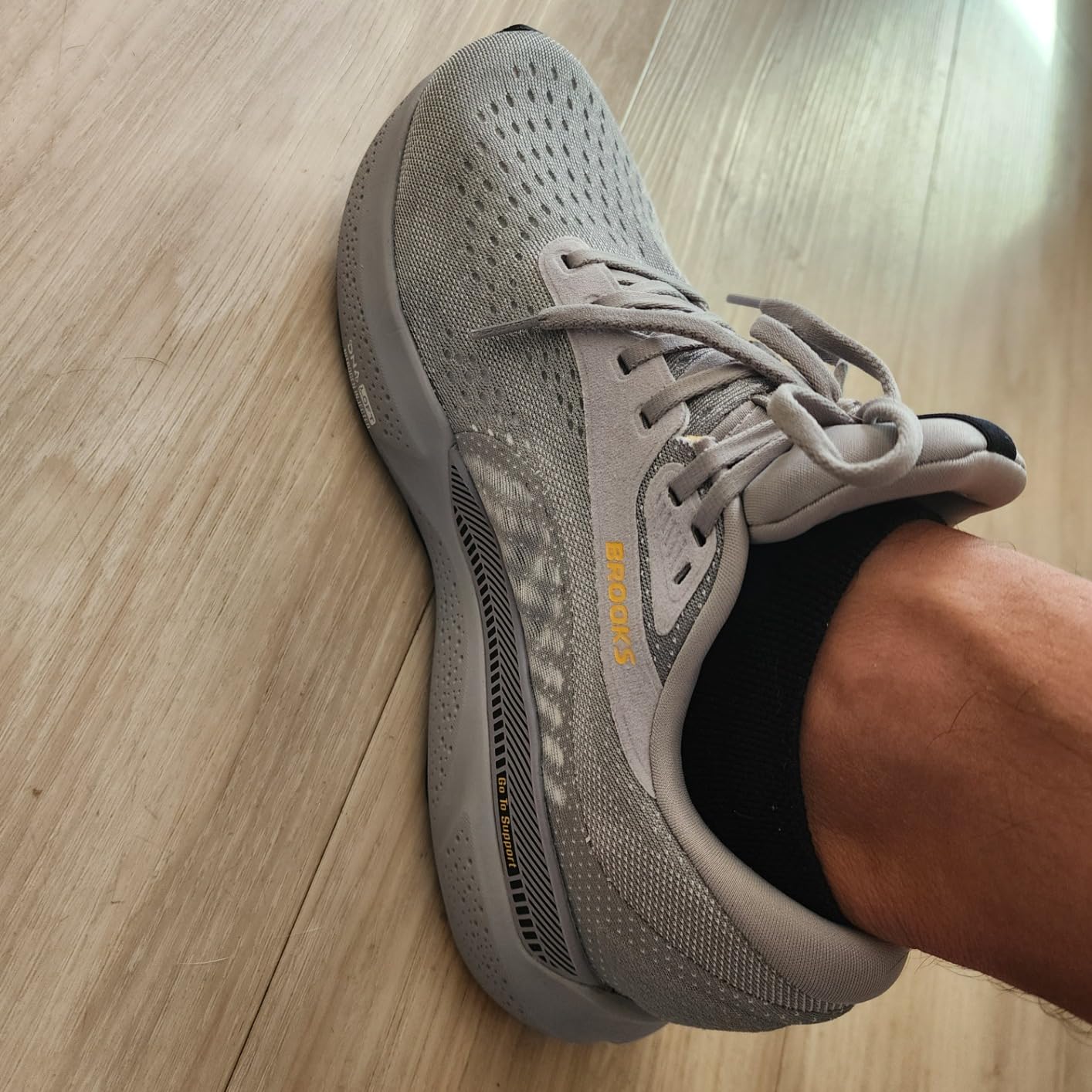 Comparison view of Brooks Adrenaline GTS 24 demonstrating key features and technology integration