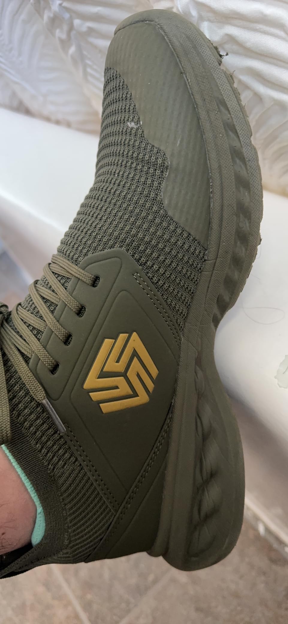 Giniros mens sneakers user testimonials and community feedback visualization