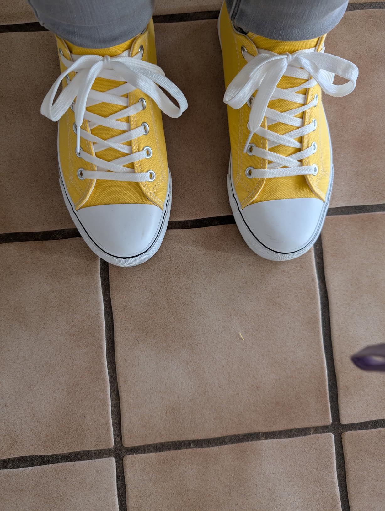 FRACORA canvas sneakers lifestyle shot showing everyday wear versatility