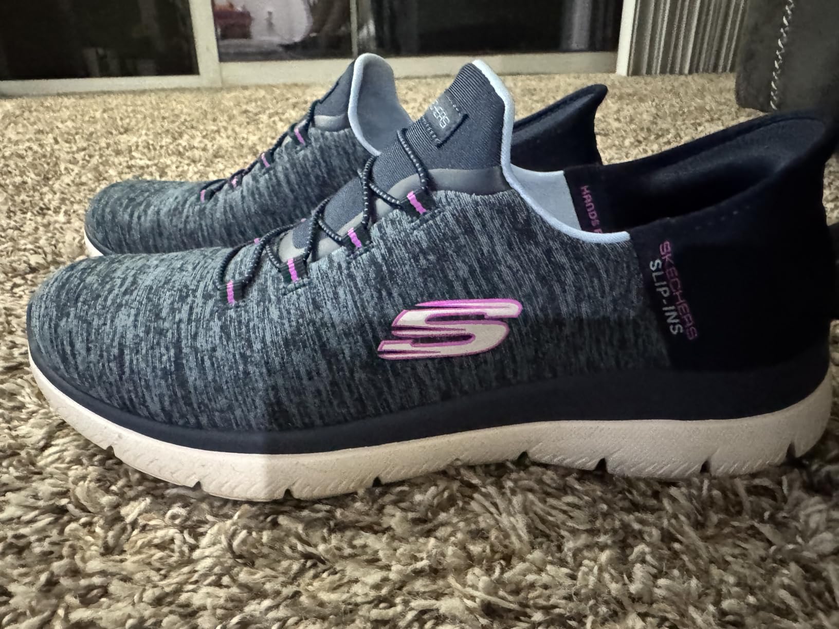 Skechers Women's Hands Free Slip-ins Summits Dazzling Haze showing heel pillow technology and memory foam construction