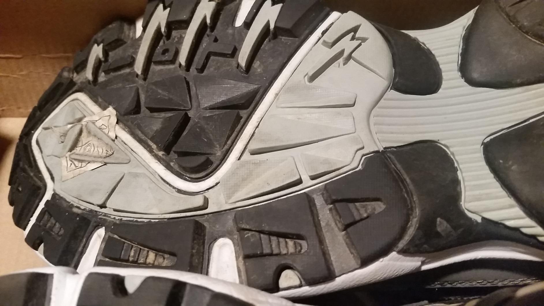 Skechers Stamina Nuovo detail showing potential wear issues after extended use