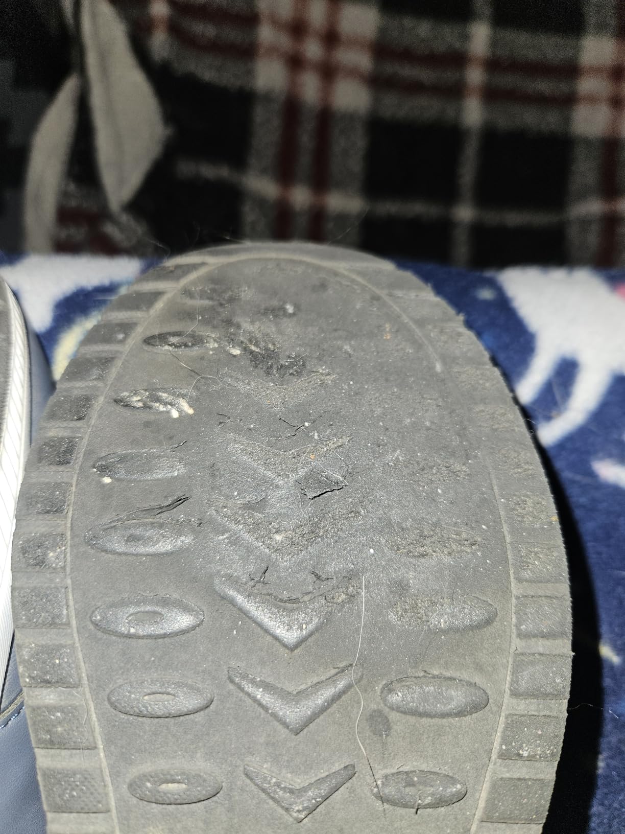 Side view of AOV women's walking shoes showing mesh upper and air cushion sole design