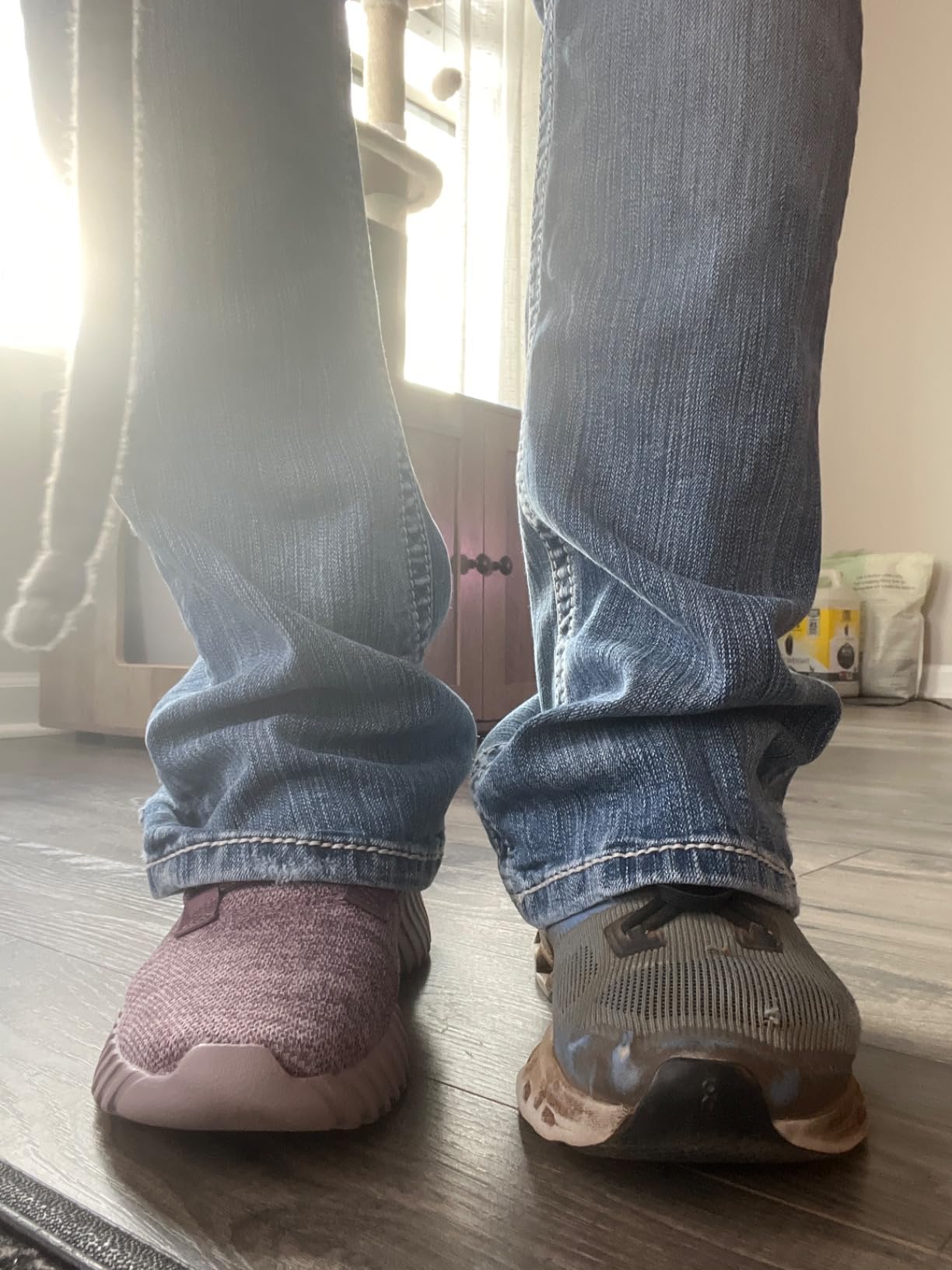 Adidas Kaptir Flow product features comparison showing Cloudfoam and Bounce technology