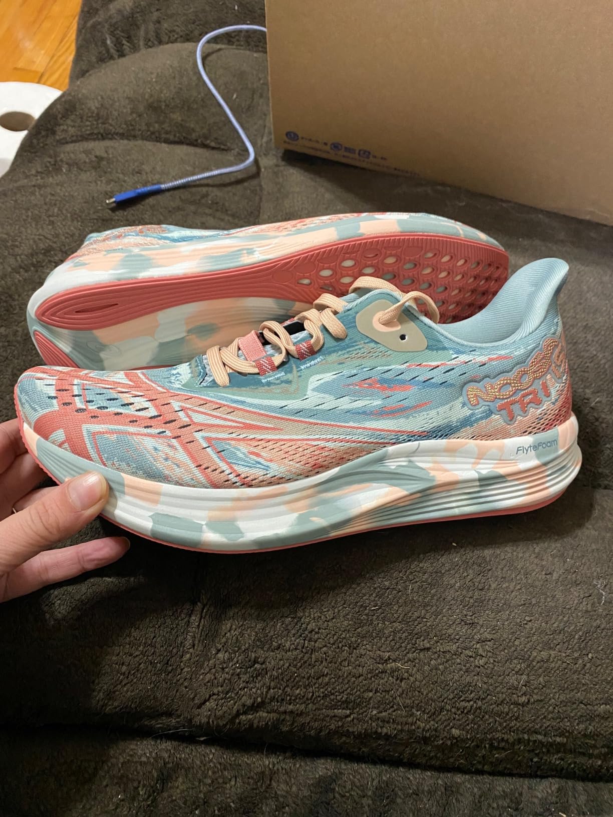 ASICS Noosa TRI 15 sole pattern and outsole rubber showing wear patterns after testing