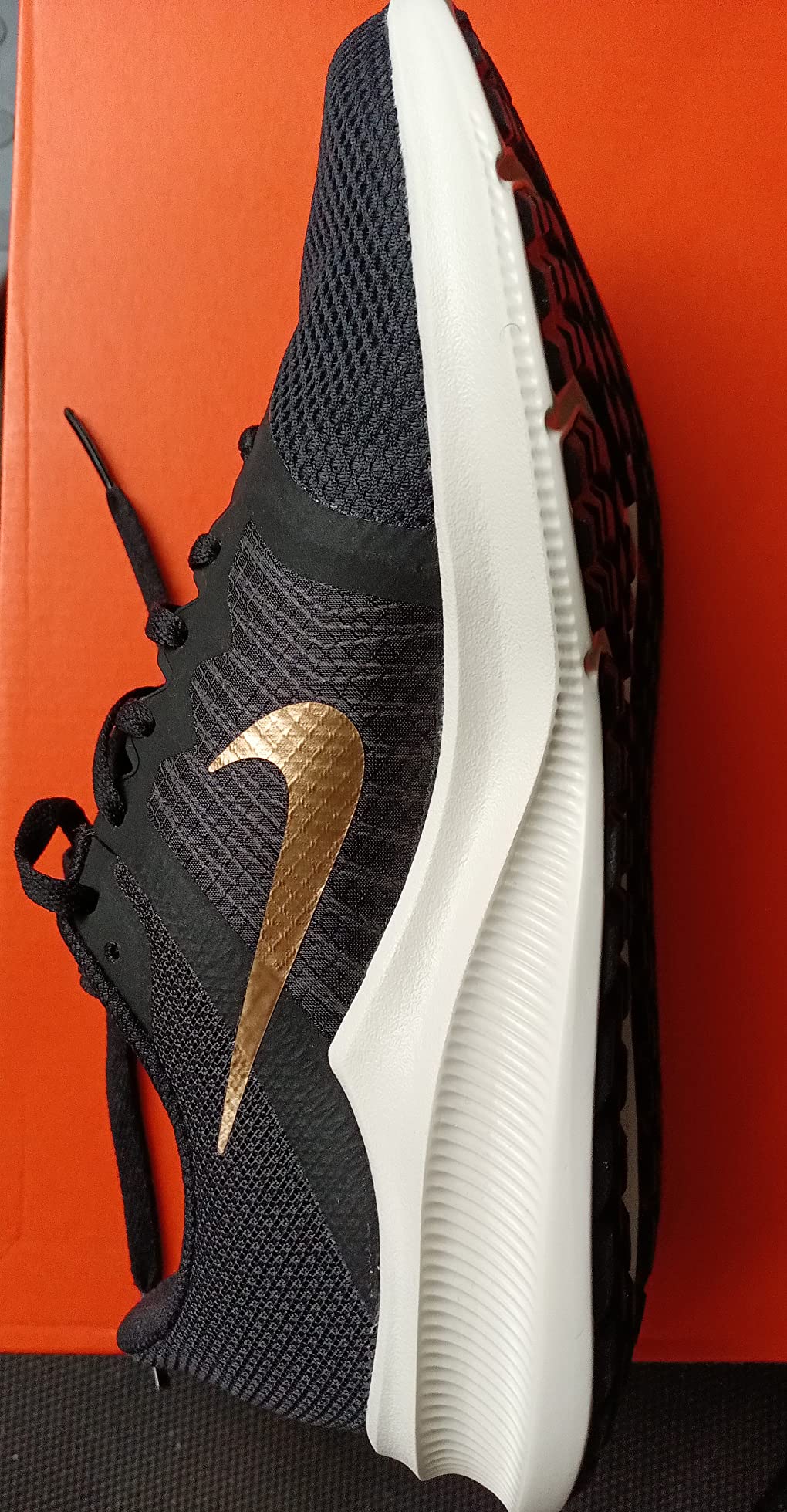 Nike Men's Stroke Running Shoe marketing claims verification showing actual performance results