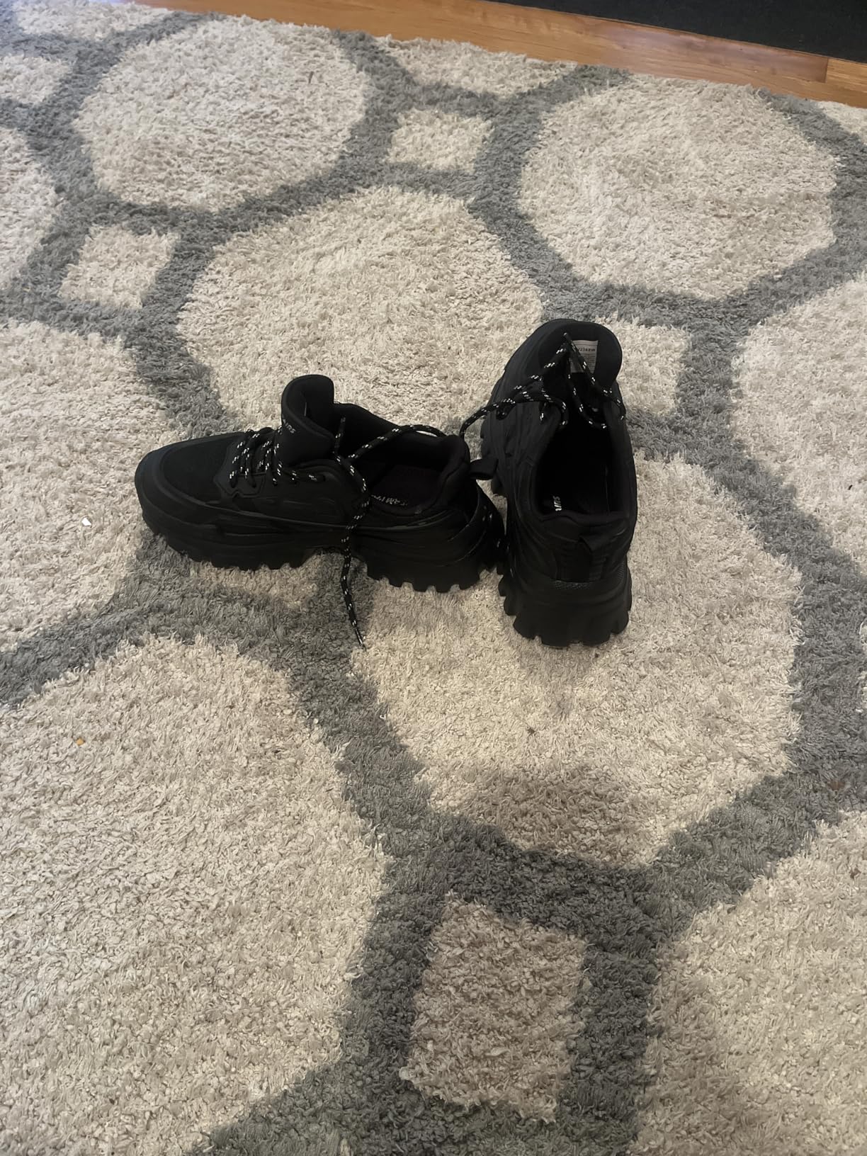 Action shot of DREAM PAIRS sneakers being worn in real-world daily setting