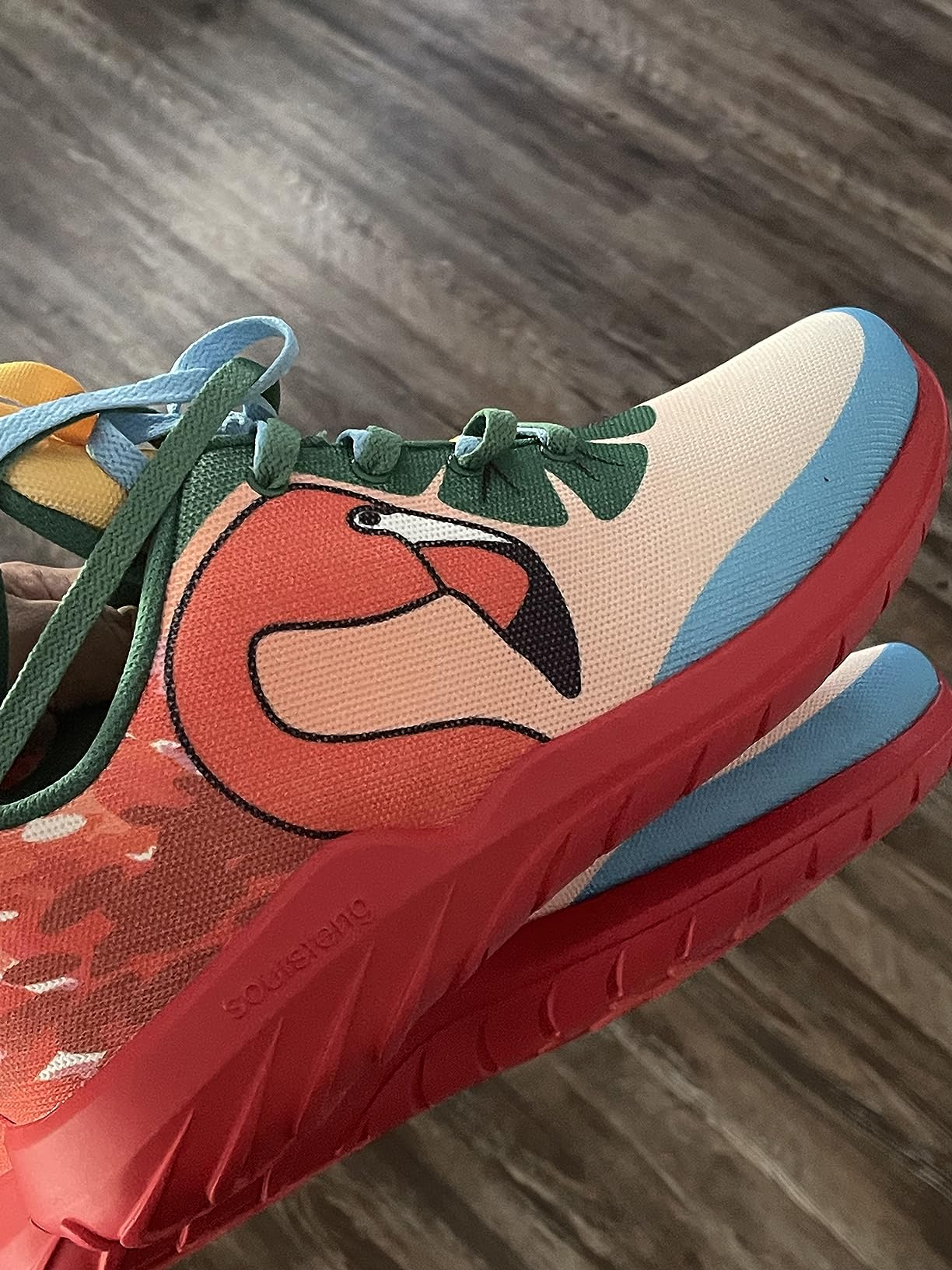 Marketing claims vs reality comparison showing Soulsfeng shoe features and performance