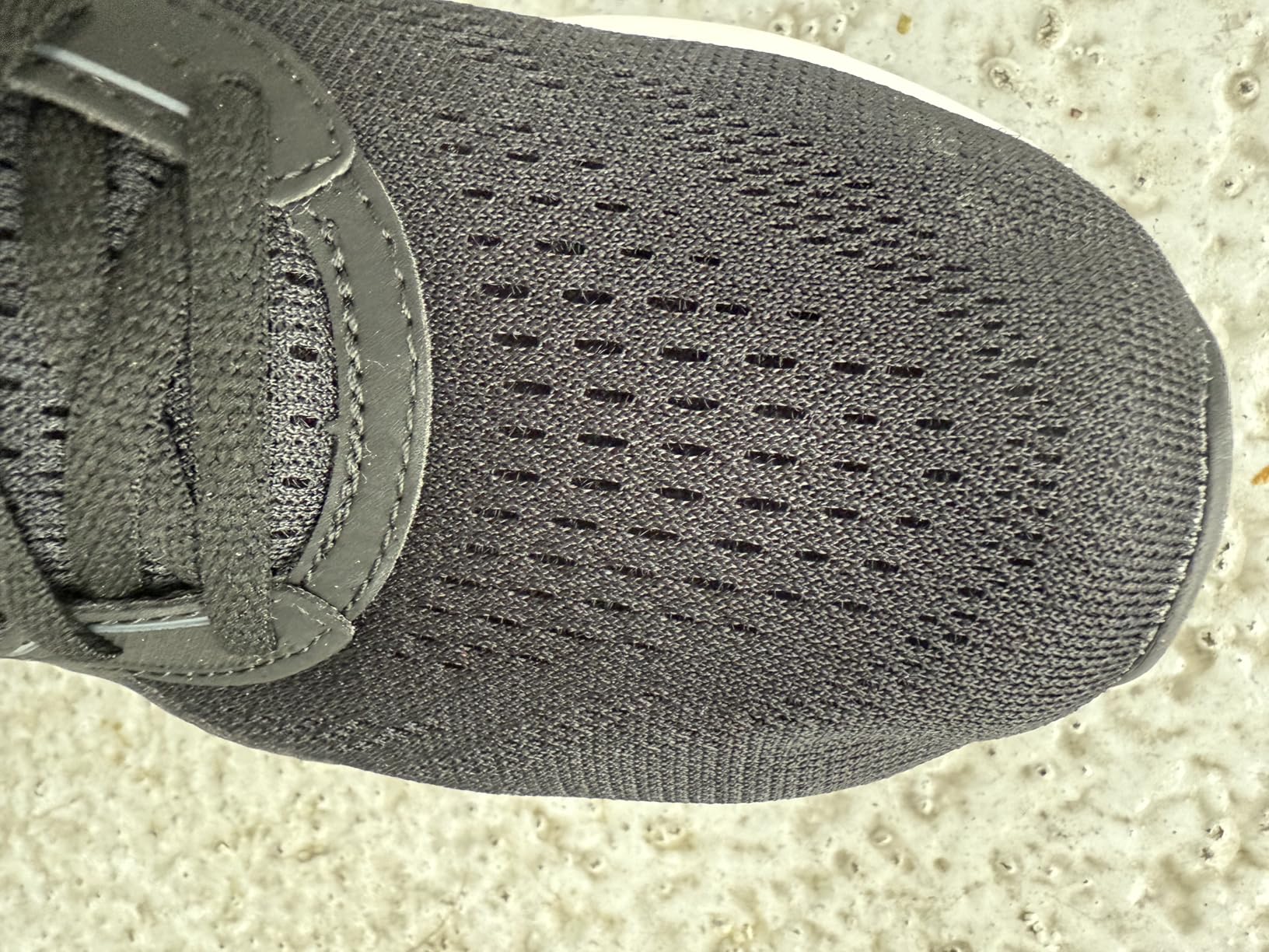ASICS Gel-Contend 9 sole showing wear pattern and GEL technology placement