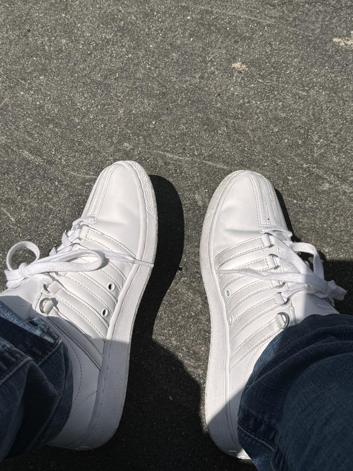 K-Swiss Classic VN herringbone outsole pattern showing multi-surface traction design