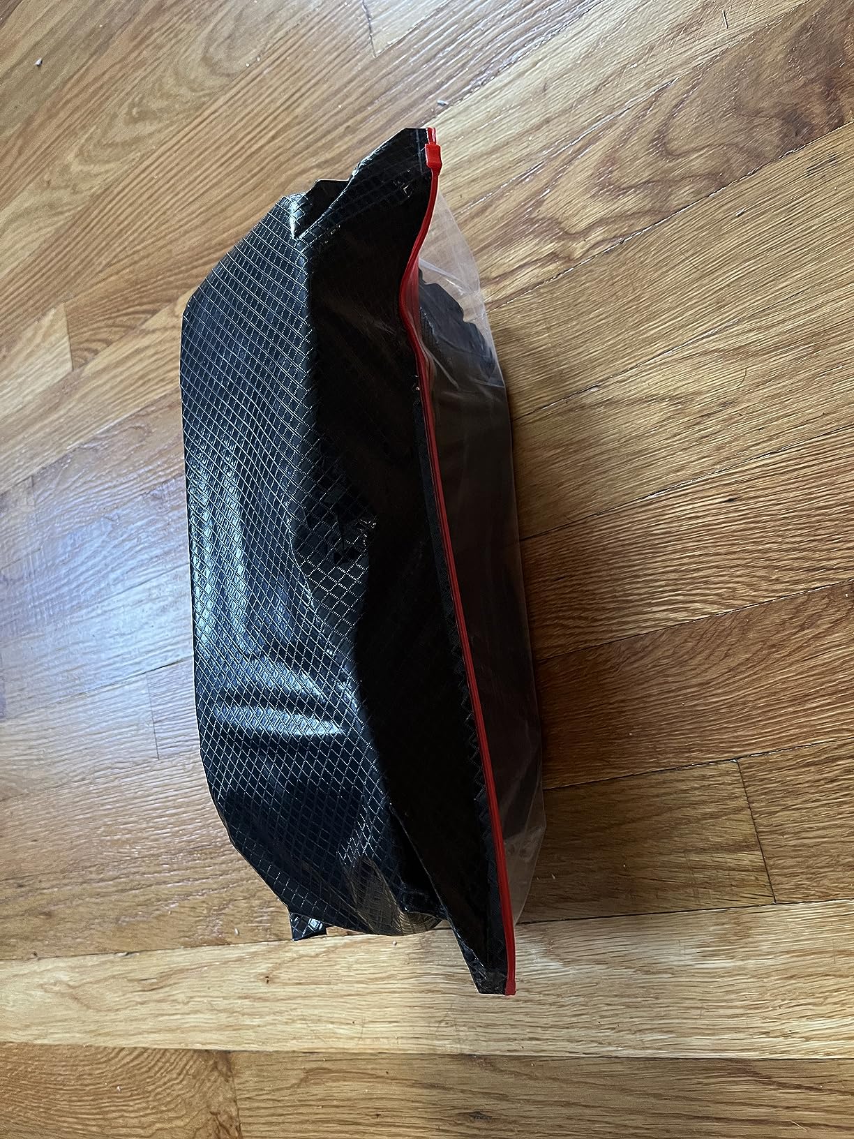 Shoe packaging and marketing claims compared to actual product