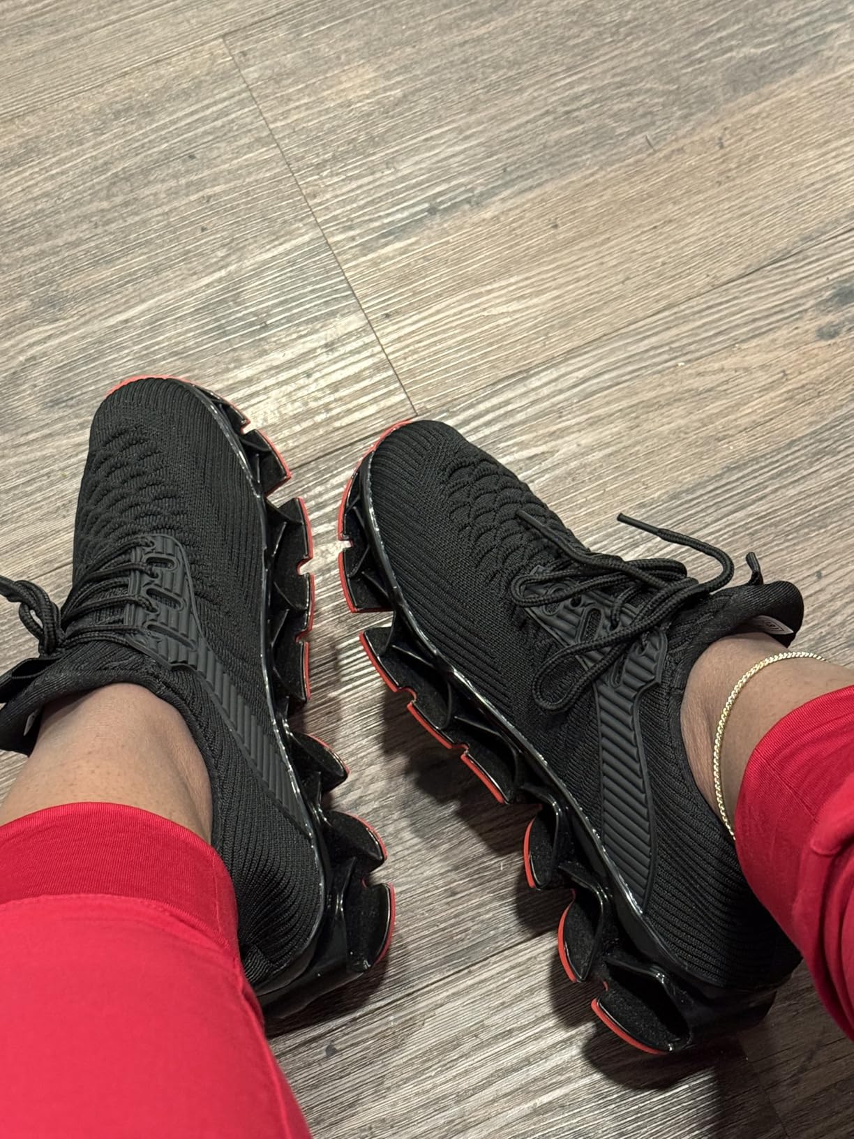 Community feedback showing how other women rate these sneakers
