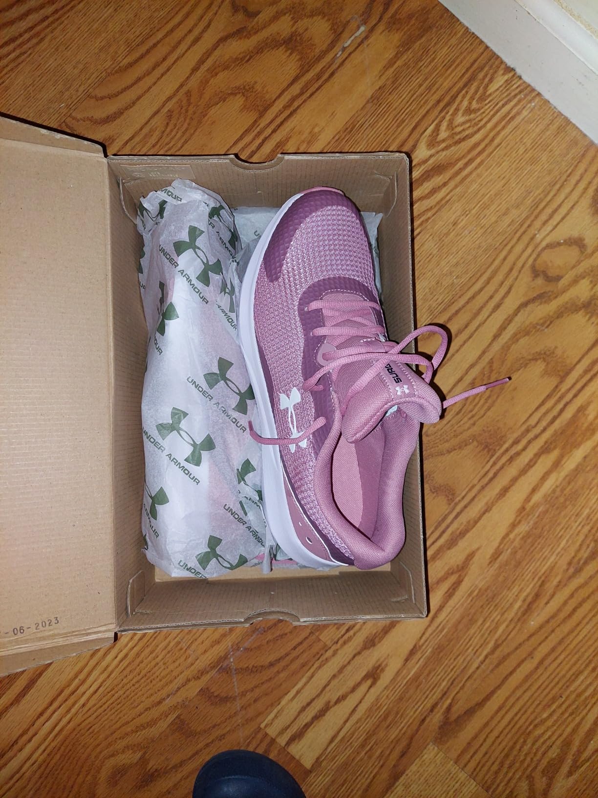 Under Armour Women's Surge 3 final product shot showing overall design and colorway